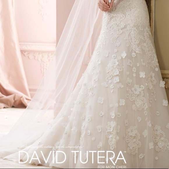 David Tutera for Mon Cheri wedding gown - Picture 7 of 16